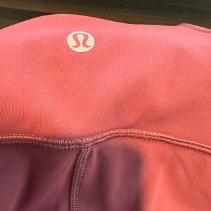 Lulu Lemon • Crop Workout Leggings